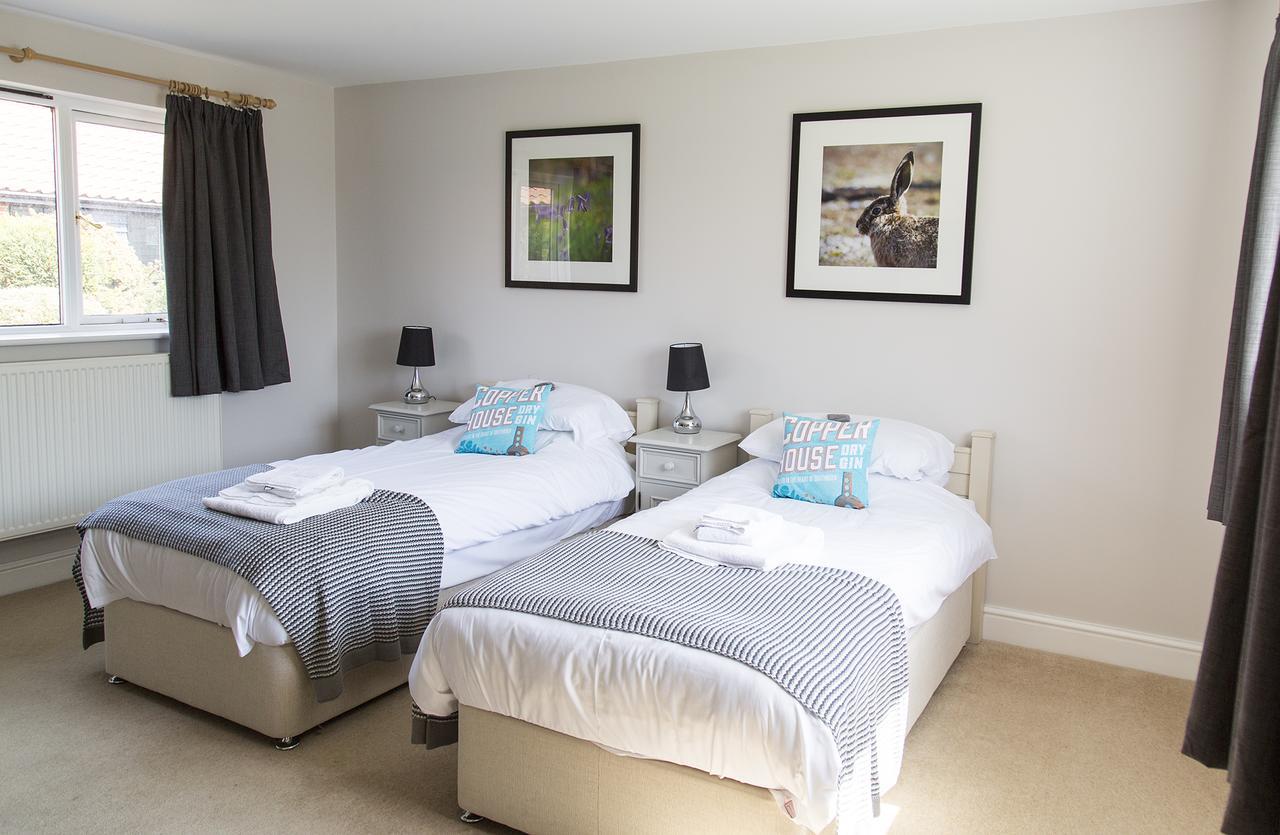 The Plough Hotel Wangford Екстериор снимка