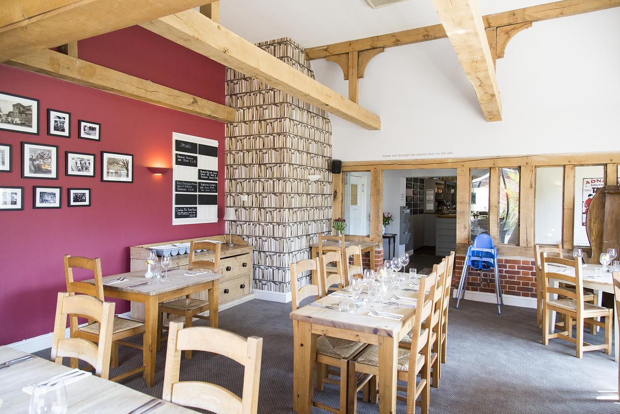The Plough Hotel Wangford Екстериор снимка