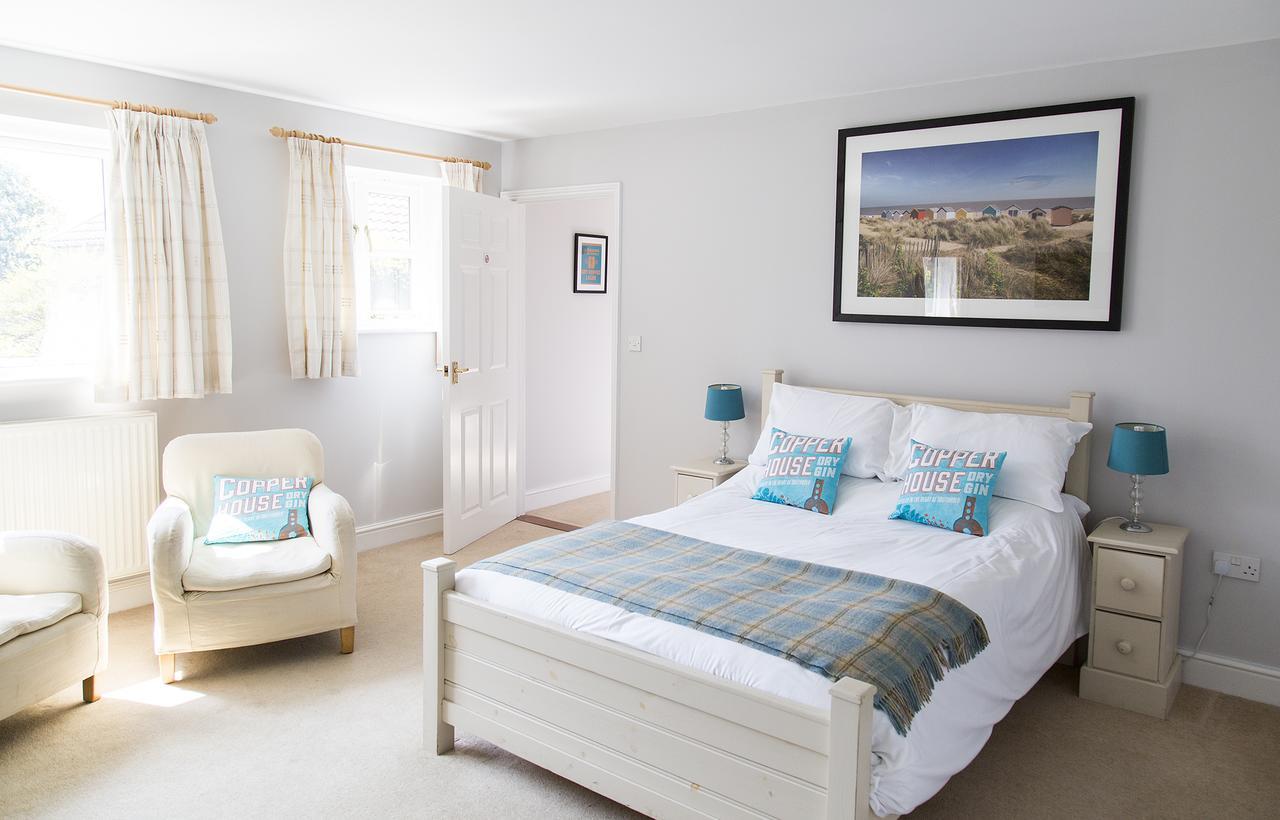 The Plough Hotel Wangford Екстериор снимка